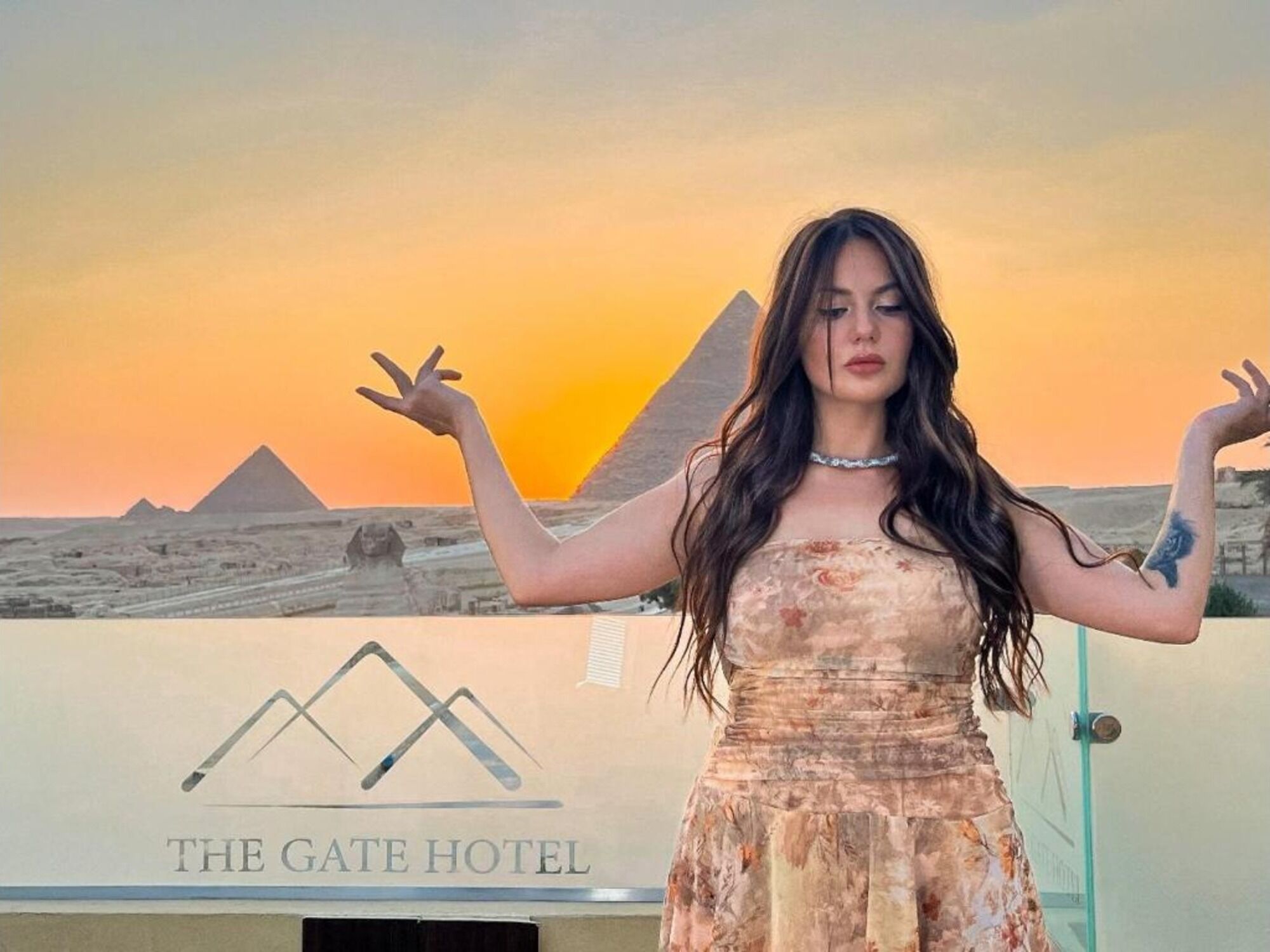 Photo - The Gate Hotel Front Pyramids & Sphinx View