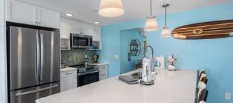 Da Beach House: 2 Blocks to Beach, Pool & Spa by Anna Maria Life Vacation Rentals