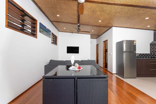 Suite Comfort | Sala d'estar | Televisor de pantalla plana