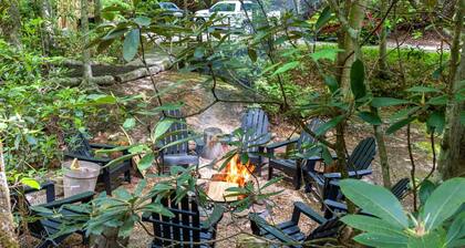 NEW! 30 Acre Secluded Glamping Experience - Private Hiking & Climbing Retreat in Red River Gorge, KY