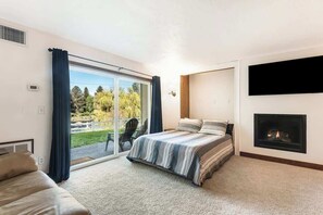 Iron/ironing board, free WiFi, bed sheets, wheelchair access