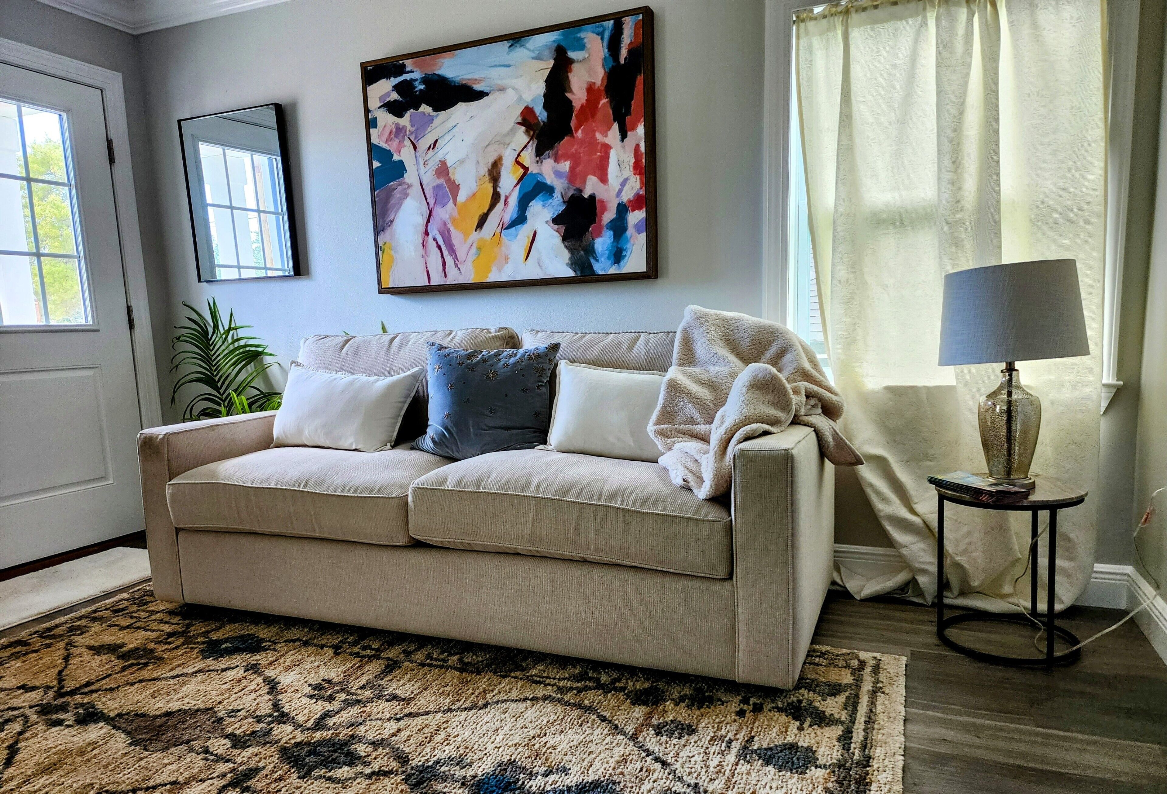 Luxury St Pete apt close to Central, Downtown and the Beach.