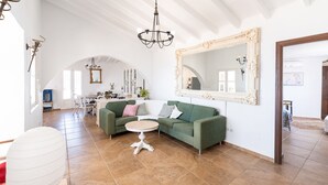 Smart TV, fireplace, books - Cortijo Osborne by Solset with Airconditioning (Torrox)