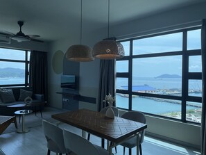 Dining - Unique Sea&sunset View Corner Unit - JQ (Kota Kinabalu)