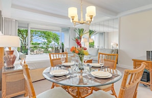 Interior - Maui Resort Rentals: The Whaler - 2 Total Bedrooms, Gorgeous 5th Floor Ocean, Black Rock, and West Maui Mountain Views! (Lahaina)