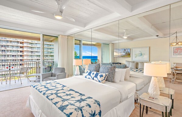 Tabla de planchar con plancha, wifi gratis y ropa de cama 