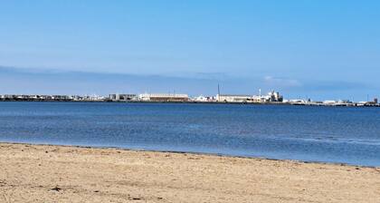 Apartment - Sleeps 4 - Pet friendly - Parking