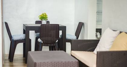 Stellka River Side 5min to the sea, super close to hiking trails, Pet Friendly!