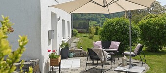 Holiday Apartment "Familie Strehl" with Private Garden and Wi-Fi