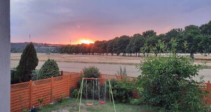 Ferienwohnung An Der Lahn" mit Balkon