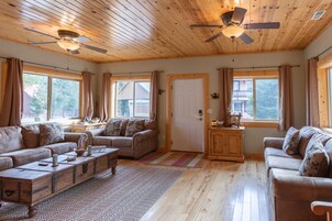 别墅 (2 Bedrooms) | 起居区