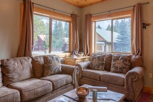 别墅 (2 Bedrooms) | 起居区