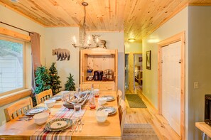 Dining room - Muley Hollow (Island Park)