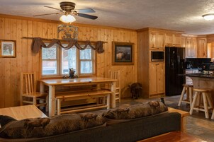 别墅 (2 Bedrooms) | 起居区