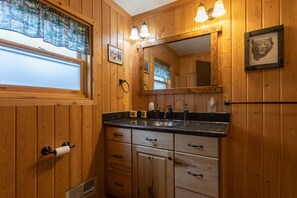 Villa (2 Bedrooms) | Bathroom