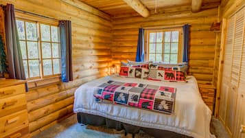 House (3 Bedrooms) | 3 bedrooms, travel cot, bed sheets
