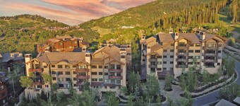 Ski In Ski Out 3BR Arrowleaf Penthouse in Deer Valley, Mountain Luxury with Slope Views