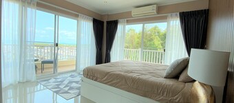 Seaview/ 2BDR Apartment/ For Families/ Parking/ Quiet/ Common Pool