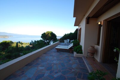Beautiful Fully Furnished Villa Completely Private With Amazing View