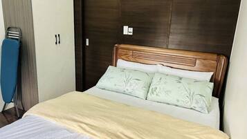 1 bedroom, internet, bed sheets