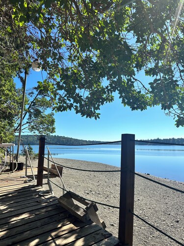 Waterfront Shelton Retreat With Beach Access