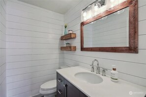 Hair dryer, towels, soap, shampoo