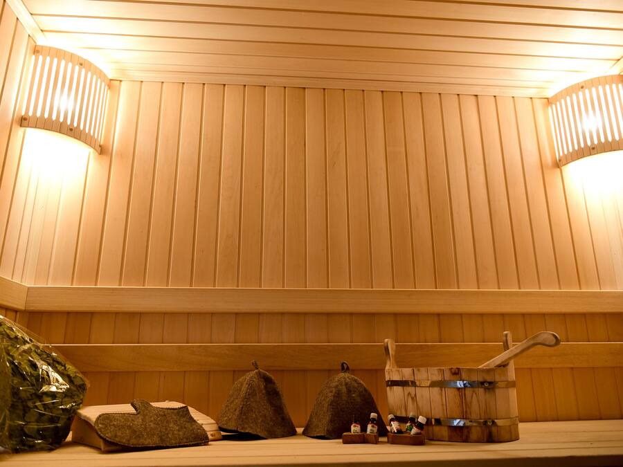 Tiefengewebe-Massagen, Sportmassagen, 1 Behandlungsraum