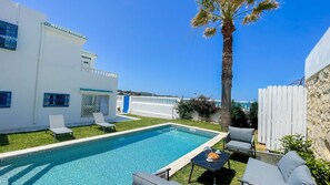 House | 5 bedrooms - The Sea House Beach Front Villa With Pool (La Marsa)
