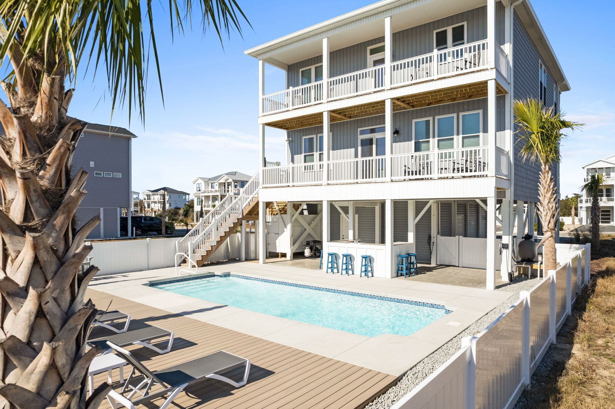 "At Last" Gorgeous Private Pool, Elevator, Tiki Bar, Beautiful Views, Summer Golf Cart!