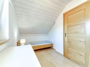 2 bedrooms, free WiFi