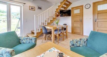 Nice apartment in villa for 8 people with WIFI, TV and terrace