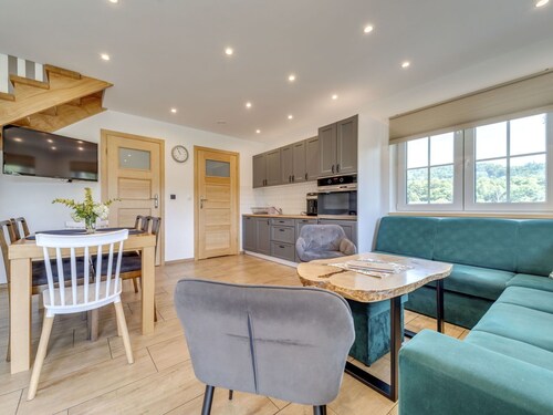 Beautiful apartment in villa for 8 people with WIFI, TV and terrace