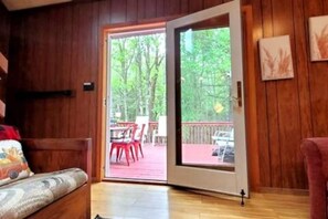 Smart TV, chimenea y futbolito 