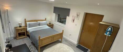 1 bedroom, desk, iron/ironing board, travel cot