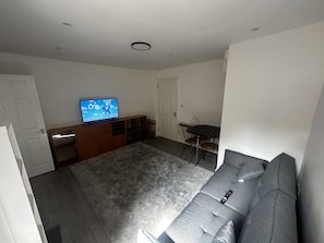 Smart TV, livros, monitores de computador, impressoras
