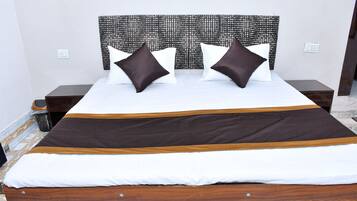 Habitación individual básica | Wifi gratis y ropa de cama