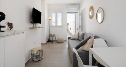 Holiday Apartment "Casa Lavanda" with Private Pool, 2 Private Terraces & A/C