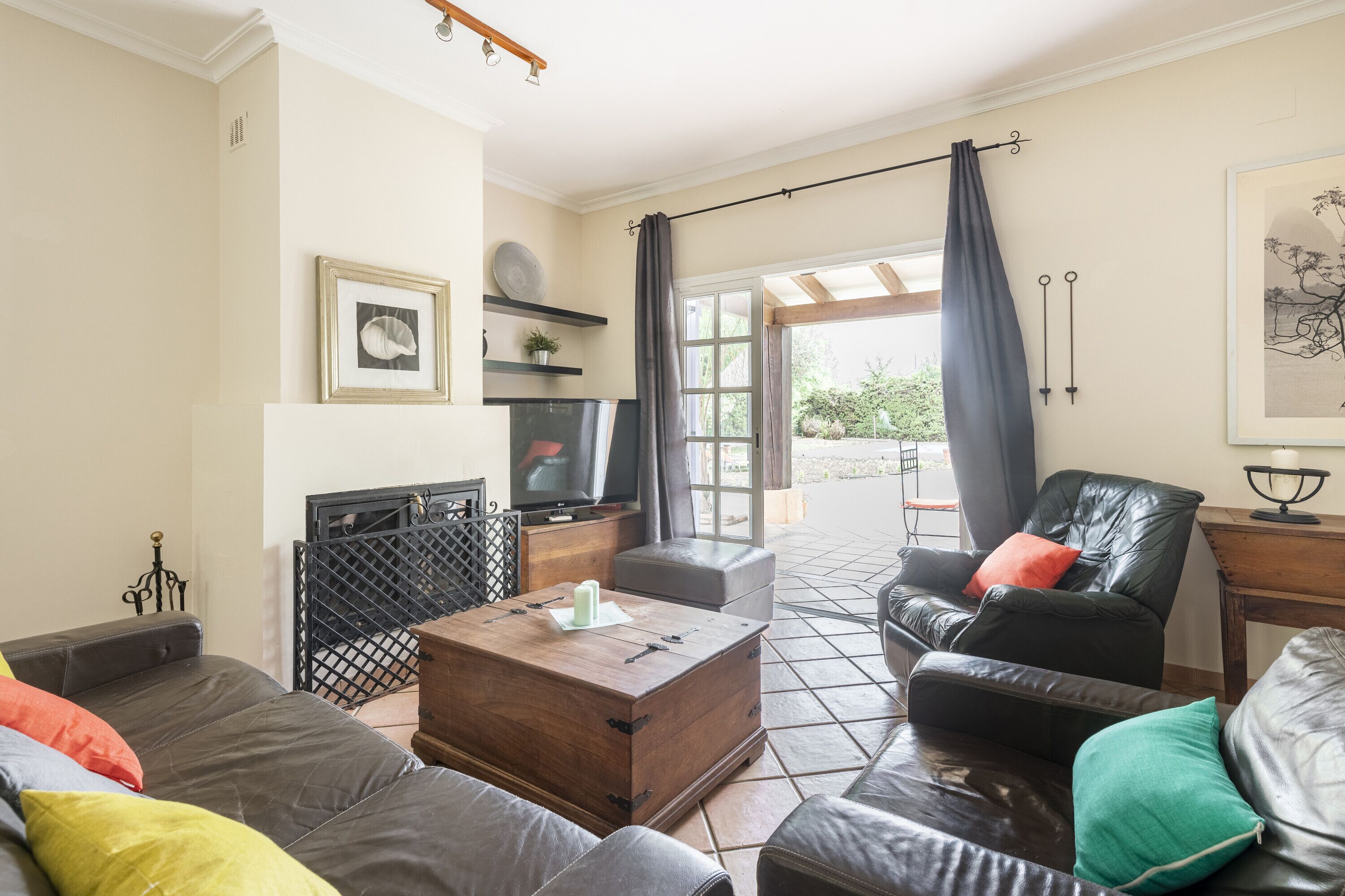 Televisio, pöytätennispöytä