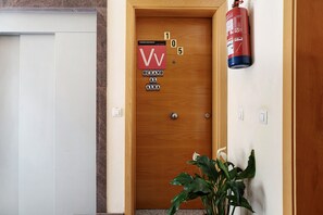 Interior - Holiday Apartment 'Los Abrigos Oceano Al Alba Wifi' with Sea View and Wifi (Los Abrigos)