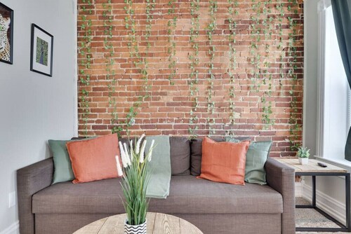 T2 · Brick Town - Arcade machine