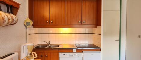 Fridge, microwave, dishwasher