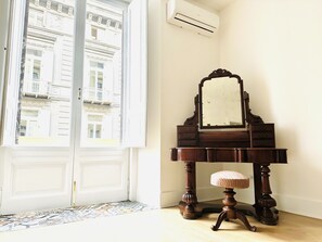 Interior - Historical building in the heart of the city center  (Napoli)