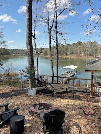 Terrace/patio. Thomas Mill Creek Lakefront Property