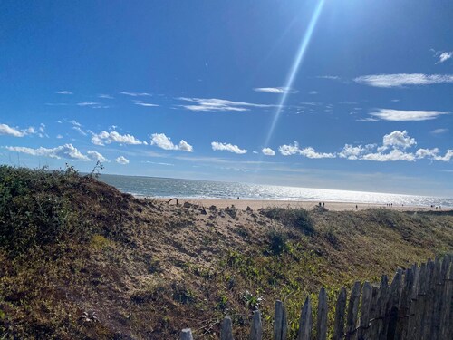 Haus mit großem Garten, WLAN, nah am Strand
