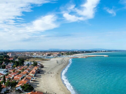 Bright T3 house, air-conditioned, pool & parking, 800m from Argelès-sur-Mer beach