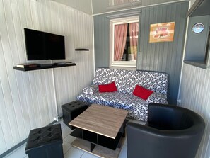TV - Holiday pavilion 4 pers., parking, aircon, near beach (Argelès-sur-Mer)