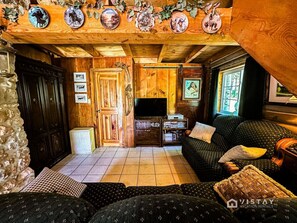 Televisión, chimenea