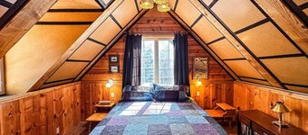 Off-grid Cabin at Angel Valley Ranch