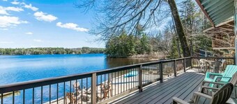 Beautiful lakefront Summer Lake House & Ski Cottage near Mt. Sunapee