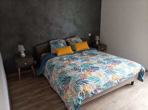 2 quartos, ferros/tábuas de passar roupa, berço de viagem, Wi-Fi